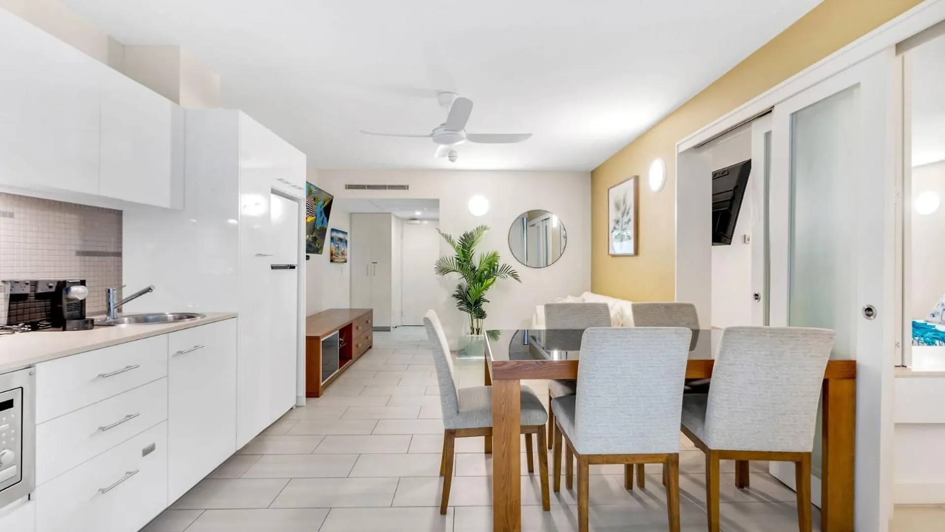 Belle Escapes Drift Beachfront Resort Suite 3207 Palm Cove
