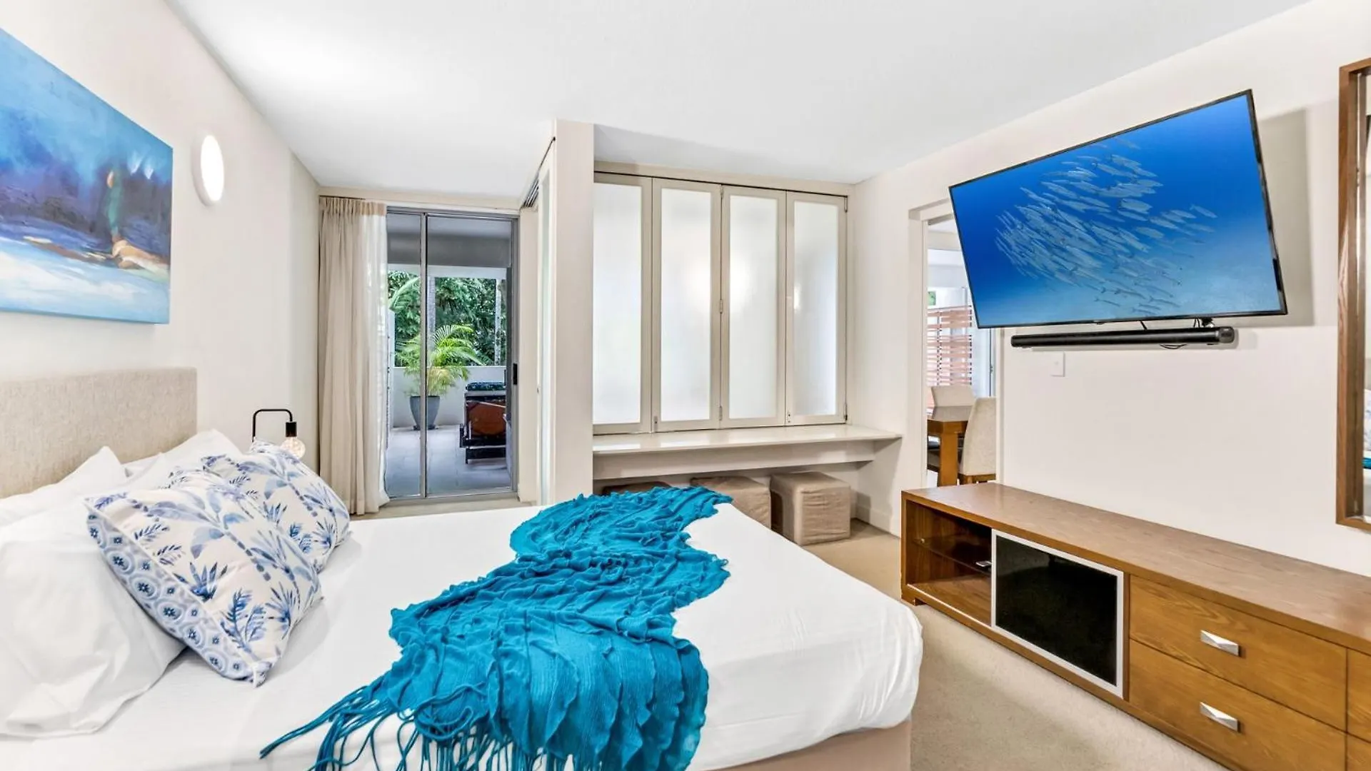 Belle Escapes Drift Beachfront Resort Suite 3207 Palm Cove Apartment
